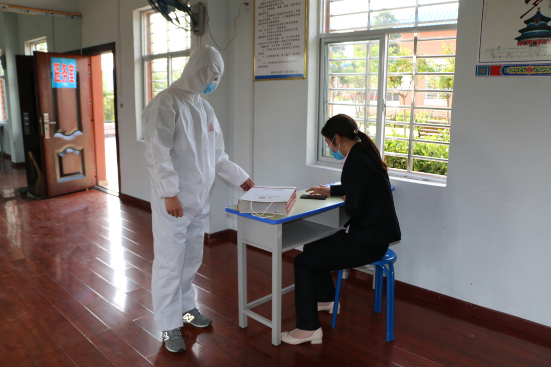 4突发情况2_副本.jpg 4突发情况2_副本.jpg